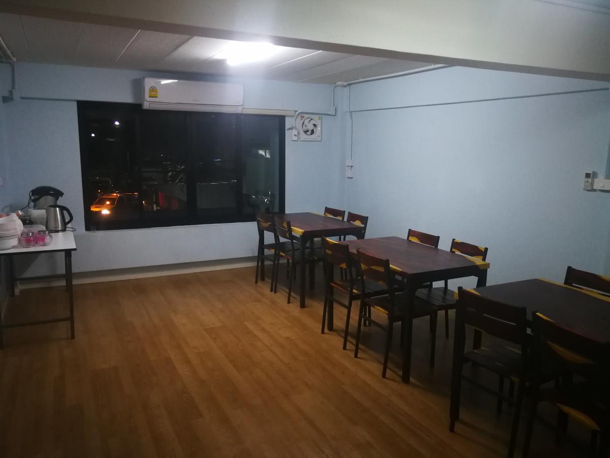 曼谷 Wj旅舍旅舍 外观 照片